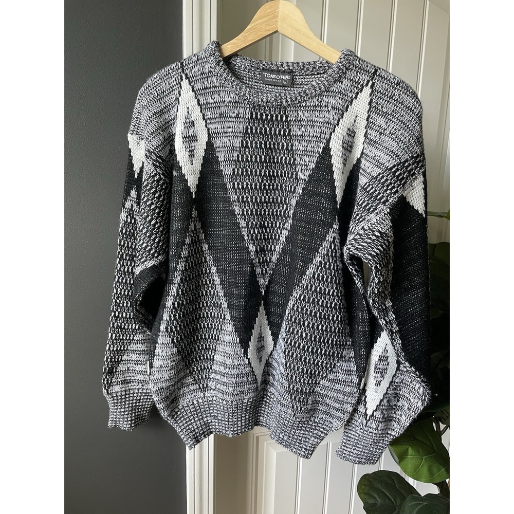 VTG Tons O Fun Sweater Women's L (**Med) Black White Gray Geometric USA **Read